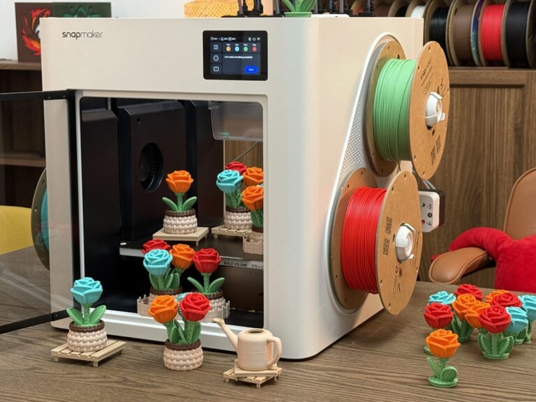 Find the Perfect Gift for Tech Lovers at Elemental Stock